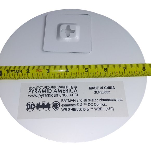 DC Comics Batman WB Glass Shield Wall Hanging Decoration Plate Pyramid America - Picture 2 of 2